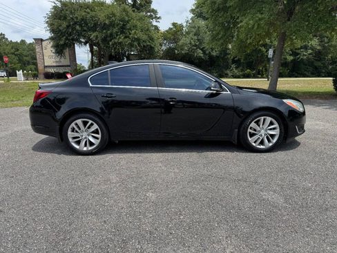 Used 2015 Buick Regal Premium w/ Experience Buick Package FWD image 7