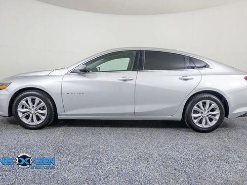 Used 2022 Chevrolet Malibu LT FWD image 4
