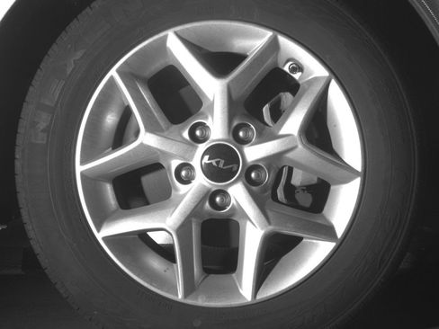 Used 2025 Kia Soul LX w/ LX Technology Package FWD image 13