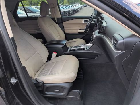 Certified 2022 Ford Explorer XLT AWD/4WD image 13