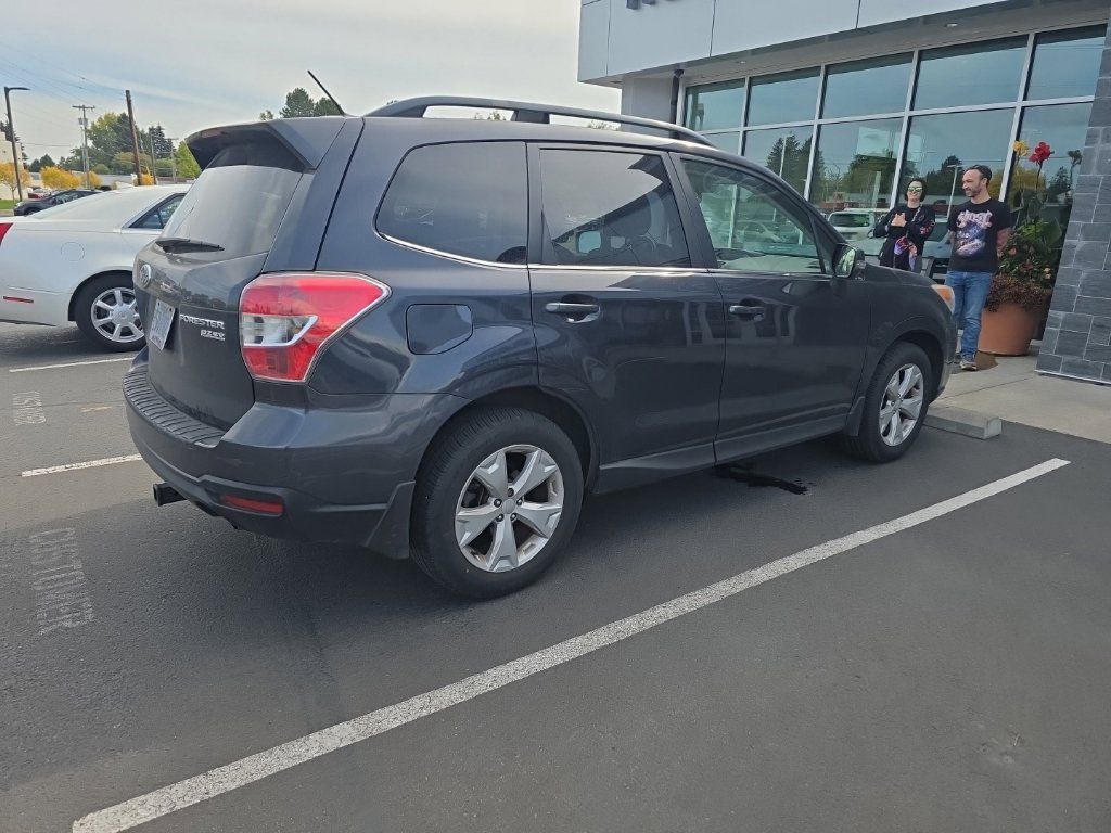 Used 2014 Subaru Forester 2.5i Touring AWD/4WD image 7