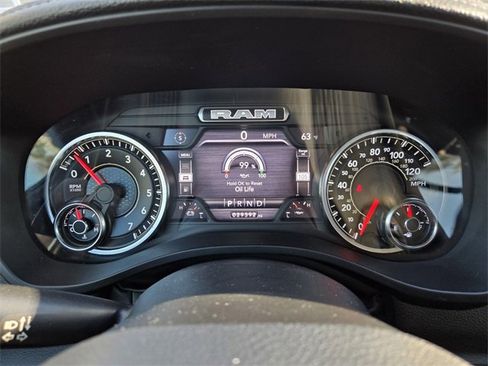 Certified 2022 RAM 1500 Laramie image 32