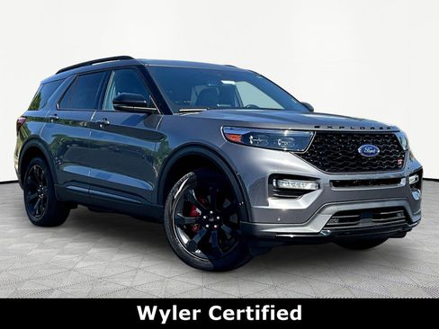 Used 2022 Ford Explorer ST w/ Equipment Group 401A AWD/4WD image 3