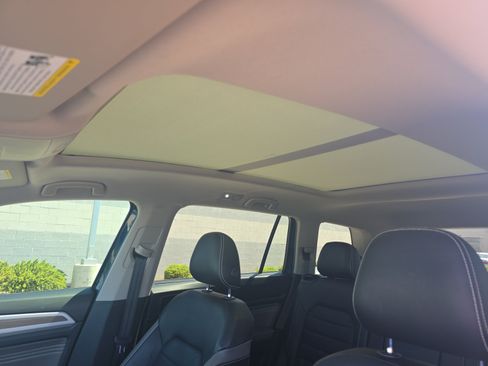Used 2021 Volkswagen Atlas SEL Premium AWD/4WD image 33