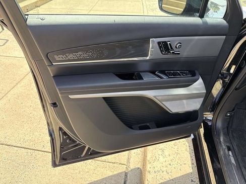 Used 2026 Cadillac Vistiq Platinum w/ LPO, Floor Liner Package AWD/4WD image 29