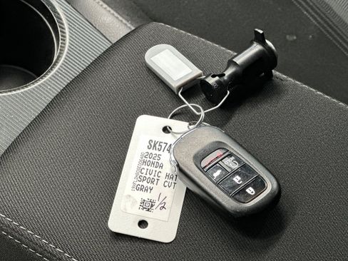 Used 2025 Honda Civic Sport image 28