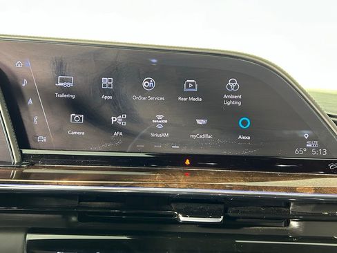 Used 2021 Cadillac Escalade ESV Premium Luxury Platinum image 24