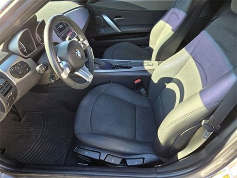 Used 2008 BMW Z4 3.0i image 15