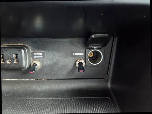 Used 2019 Chevrolet Colorado W/T w/ WT Convenience Package RWD image 21