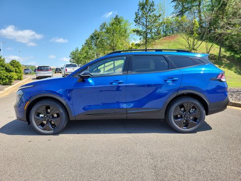 Used 2025 Kia Sportage X-Line w/ Premium Package AWD/4WD image 2