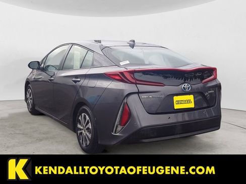 Used 2021 Toyota Prius Prime Limited image 3