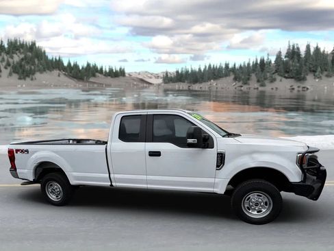 Used 2020 Ford F250 XL w/ Power Equipment Group AWD/4WD image 2