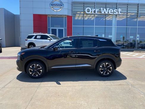 New 2025 Nissan Kicks SV w/ Interior Electronics Package AWD/4WD image 2