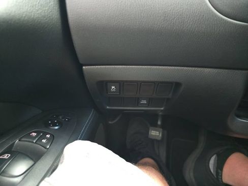 Used 2019 Nissan Pathfinder S AWD/4WD image 20