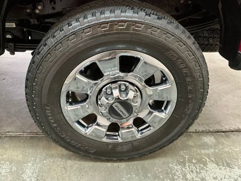 Used 2024 Ford F250 Lariat w/ Lariat Ultimate Package AWD/4WD image 12