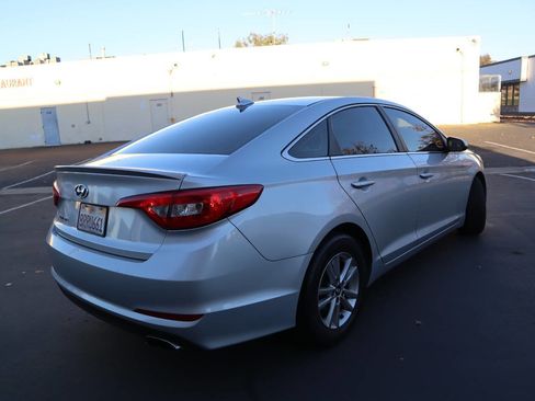 Used 2017 Hyundai Sonata SE image 9
