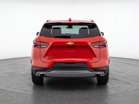 Used 2025 Chevrolet Blazer LT FWD image 7