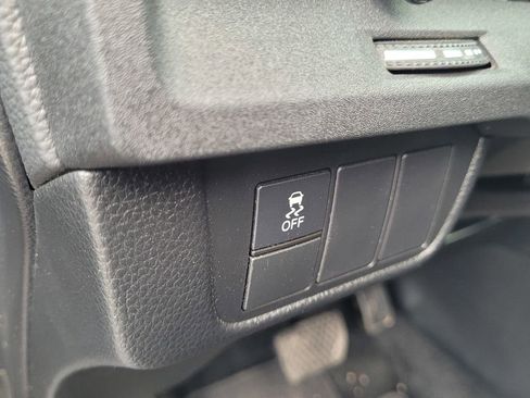 Used 2025 Honda CR-V EX image 17