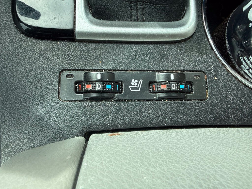Used 2017 Toyota Highlander Limited Platinum AWD/4WD image 31