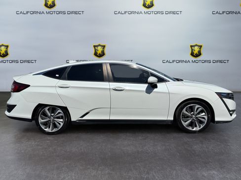 Used 2018 Honda Clarity Touring image 6