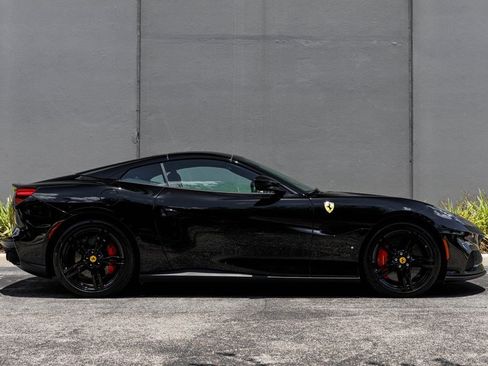 Used 2023 Ferrari Portofino M RWD image 6