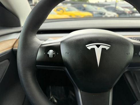 Used 2022 Tesla Model 3 Long Range AWD/4WD image 28