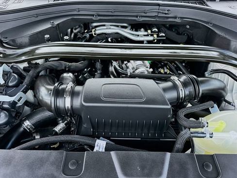 Used 2025 Lincoln Aviator Reserve w/ Luxury Package image 32