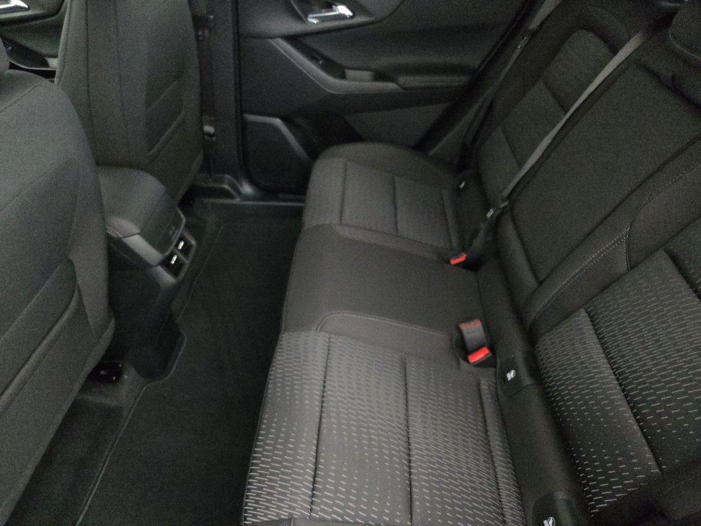 New 2027 Chevrolet Equinox LT w/ Midnight Edition FWD image 34