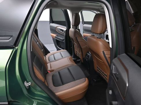 Used 2025 Ford Bronco Sport Outer Banks w/ Outer Banks Tech Package+ AWD/4WD image 33