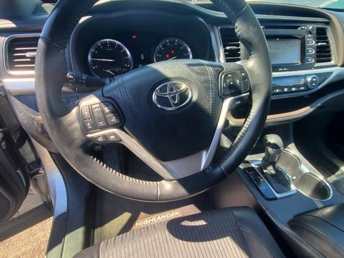 Used 2015 Toyota Highlander Plus image 14