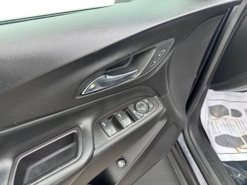 Used 2020 Chevrolet Equinox LT AWD/4WD image 11