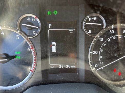 Used 2023 Lexus GX 460 Premium image 34