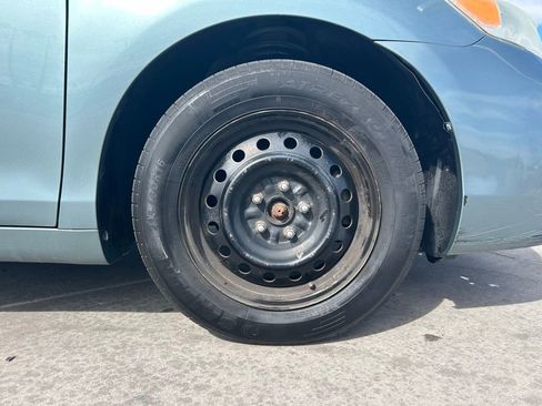 Used 2010 Toyota Camry image 31