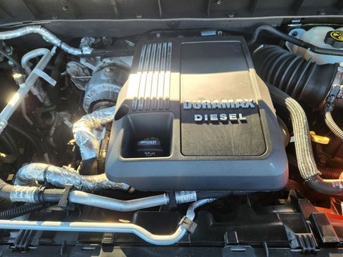 Used 2021 Chevrolet Silverado 1500 RST AWD/4WD image 30