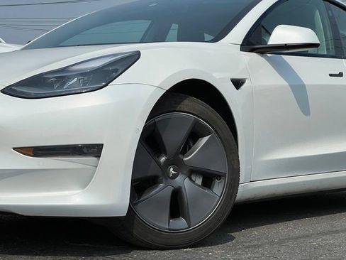Used 2021 Tesla Model 3 Long Range AWD/4WD image 2