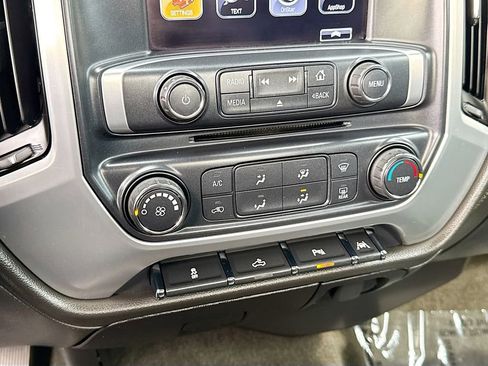 Used 2017 GMC Sierra 1500 SLE w/ Enhanced Driver Alert Package RWD image 12