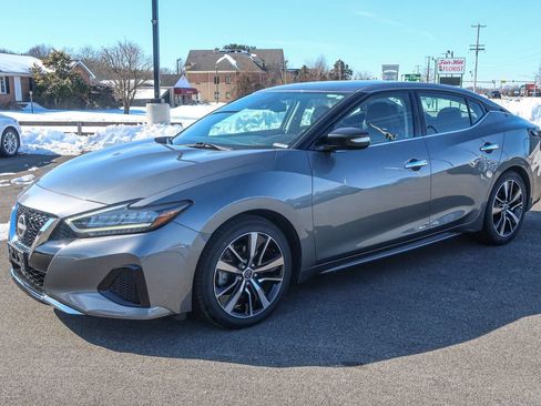 Used 2023 Nissan Maxima SV w/ Floor Mat Group image 4