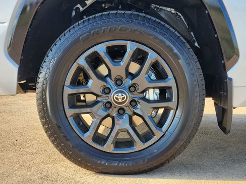 New 2026 Toyota Tundra Platinum AWD/4WD image 11