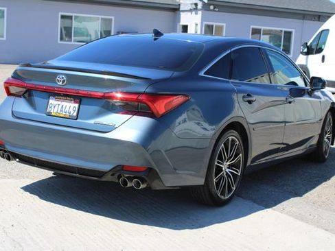 Used 2021 Toyota Avalon Touring w/ Advanced Safety Package image 5
