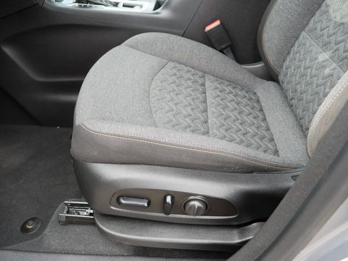 Used 2024 Chevrolet Equinox LT w/ LPO, Floor Liner Package image 20