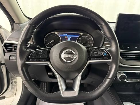 Used 2024 Nissan Altima 2.5 SL AWD/4WD image 11