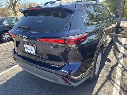 Used 2020 Toyota Highlander LE image 4