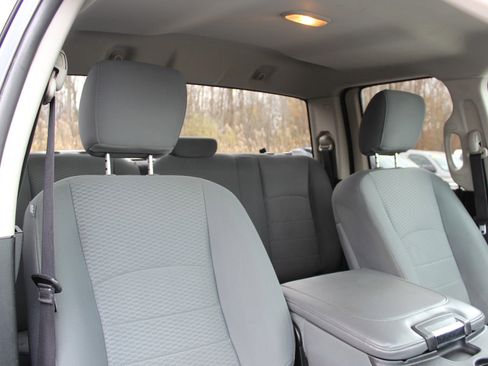 Used 2016 RAM 1500 ST w/ SXT Appearance Group image 34