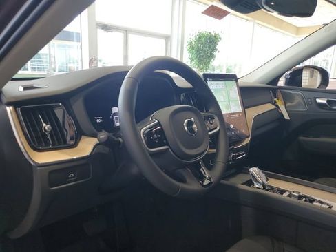 New 2026 Volvo XC60 B5 Plus w/ Protection Package Premier AWD/4WD image 8