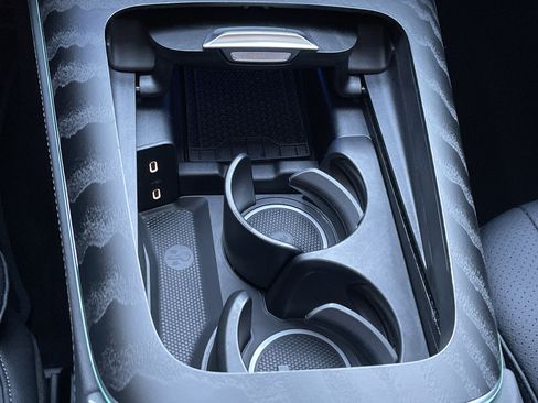 Certified 2025 Mercedes-Benz E 350 E 350 4MATIC Sedan image 37