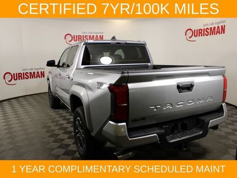 Used 2024 Toyota Tacoma TRD Sport AWD/4WD image 6