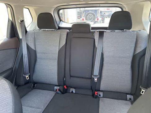 Used 2023 Nissan Rogue SV AWD/4WD image 5