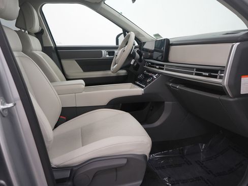 Used 2025 Hyundai Santa Fe SEL AWD/4WD image 14