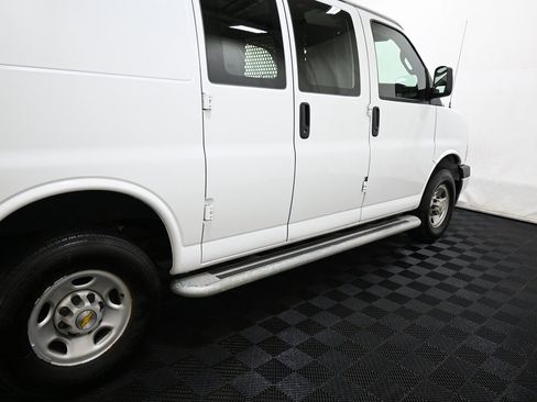 Used 2023 Chevrolet Express 2500 w/ Driver Convenience Package image 12