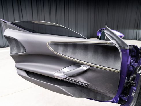 Used 2022 Ferrari SF90 Stradale image 64